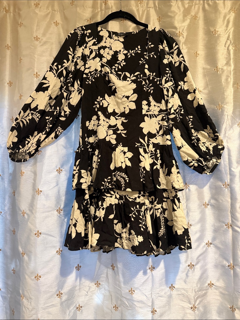 THE RESET FLORAL BLACK & WHITE DRESS